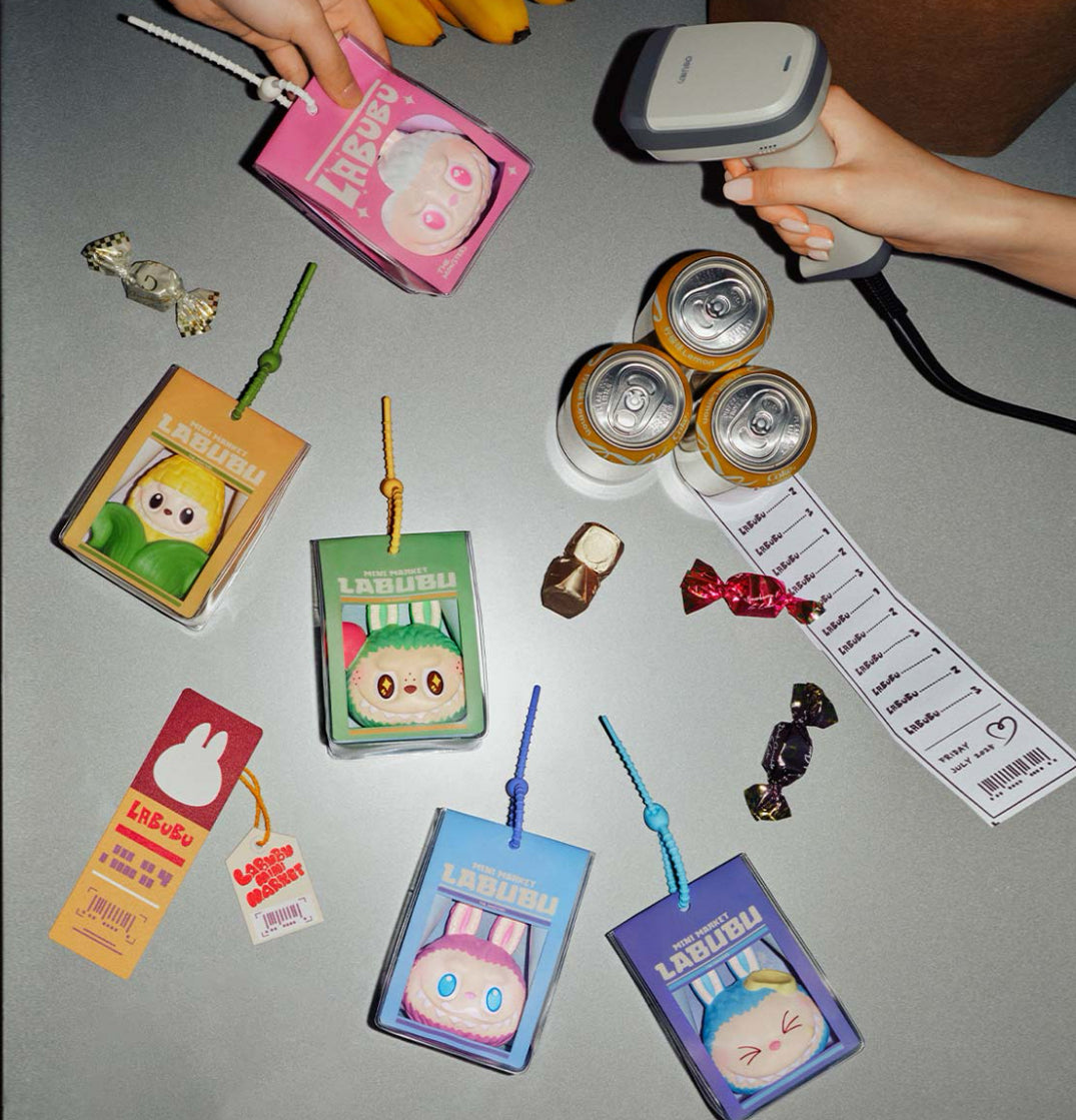 Labubu The monster Wacky Mart Pinch Pendant originale Pop Mart a Sarzana